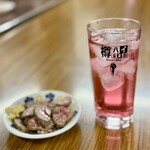 肉のまえかわ - 赤じそ炭酸割り（420円）