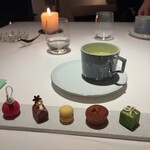 AZUR et MASA UEKI - ハーブティーとプティフール