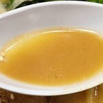 横浜家系ラーメン 魂心家 - 白濁のミソスープ。思っていたより味噌感無い