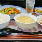 比他棒 - 茄子とエビのピリ辛炒め（水餃子付き）定食