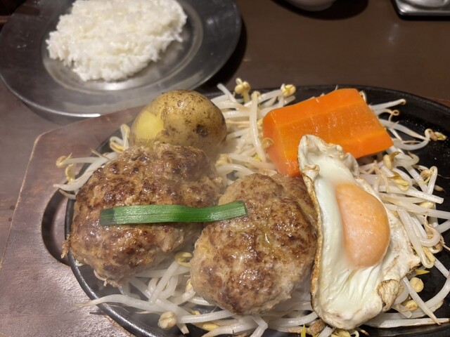 ビフテキ屋 うえすたん 有田店 - 次郎丸/ステーキ | 食べログ