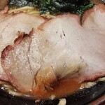 横浜家系ラーメン竈門家直系店赤門家 - チャーシュー