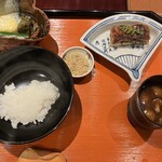 壽山 - 鰻（関西風）に赤だし♡炊き立て米。山椒じゃこ旨過ぎ。鰻には旨い漬物と汁物必須なところ、その当たり前をしっかりやってくれるところが本当に一流