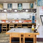 味の大西 - 店内　昭和感