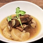 Magokura - スペアリブと大根の赤ワイン煮