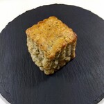 Puff muffin - 発酵バタースコーン　300円