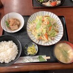 お食事処 白川 - 野菜炒め定食