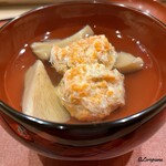 御料理 寺沢 - 香箱蟹とむき茸の椀物