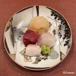 御料理 寺沢 - 伊勢海老に塩竈産の目鉢鮪の赤身に寒鮃の向付