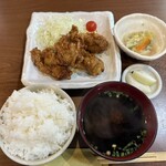 家庭料理居酒屋 よってって - ♪油淋鶏定食¥700