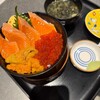 札幌海鮮丼専門店 すしどんぶり