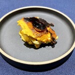 一碗水 - 上海蟹味噌とあひるの玉子 南瓜のプリン、紹興酒のカラメル
      