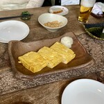 吟八亭 やざ和 - 卵焼き、3人なので三等分にしてくれます^_^