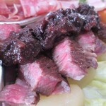 ラ・ルチア - 黒毛和牛のステーキと洋梨のコンポート