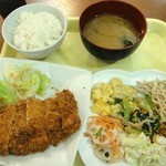 一汁三菜　咲菜 - 茶美豚とんかつバイキング￥780（税別）