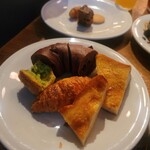 MORETHAN TAPAS LOUNGE - 
