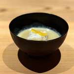 柚木元 - 揚げた自家製胡麻豆腐　猪のすり流し椀