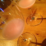 noka table - ピンク色のスパークリング日本酒