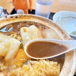 六平うどん - しつこくない赤味噌が美味しいです(^^♪