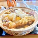 六平うどん - 欲張り煮込みうどん 1530円
牡蠣のトッピング 500円