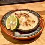 食の蔵 こざわ - 小林ファームさんの原木しいたけ炭火焼