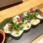 食の蔵 こざわ - 鮪たくあん巻き