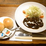 カフェアイルビー - ビーフシチューのランチ￥８８０（税込）☆♪