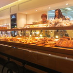 Paris Croissant Cafe - 