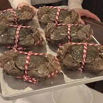 香港料理 申申 西麻布店 - これから蒸される蟹たち