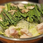 る主水 神戸三宮店 - もつ鍋（最初の姿）