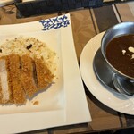 アムール - ロースカツカリー 1760円