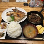 わ楽 - 焼魚+おまかせ定食