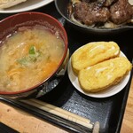わ楽 - 玉子焼き、お味噌汁