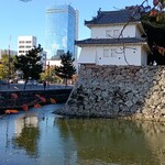 和風グリル たかをや、 - 歩いてすぐのところにある大分城址公園。