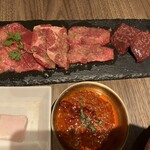 池袋焼肉kintan - 極厚フレッシュ国産牛レバー
      30日間熟成KINTAN
      　(タンモト、タンシタ、タンサキ）