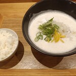 鶏と鮪節 麺屋勝時 - 