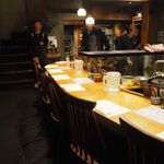 魚ト肴いとおかし - 店内（1Fカウンター席）