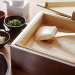 豆腐料理 空野 - お席で豆腐をお作りする当店の名物料理