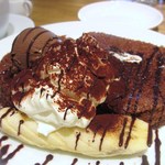 パティスリー アンド カフェ デリーモ - モンキーパンチ＋ショコラアイス