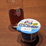ホテルニューつたや - ドリンク写真:ヨーグルト、アイスティー