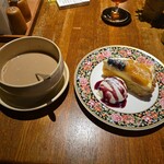 ワイズガーデン - フルーツタルト(*‘ω‘ *)カフェオレホット(*‘ω‘ *)
