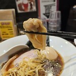 RAMEN TOMO - 生姜の効いた肉雲呑