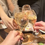 ワイン・チーズ＆天然木 Unico - 