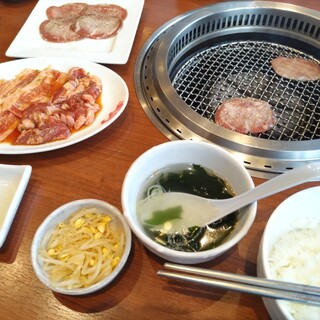 焼肉冷麺やまなか家_2