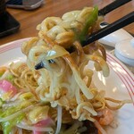 リンガーハット - カリッとした焼き目が旨いなぁ〜♪