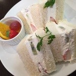 フルージュの森 - フルージュサンドセット　ドリンク付き　907円