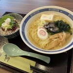 馬神 - 十三湖しじみラーメン+馬トロ丼ミニ