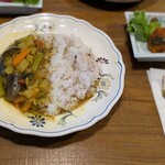 アートスペース＆カフェ - 野菜スープカレー　800円