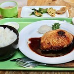 参州楼 - 料理写真:二四豚柔らかトンテキ厚切り