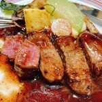 シェ・イノ - 断面